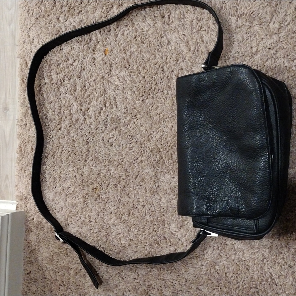Shoulder strap purseblack
